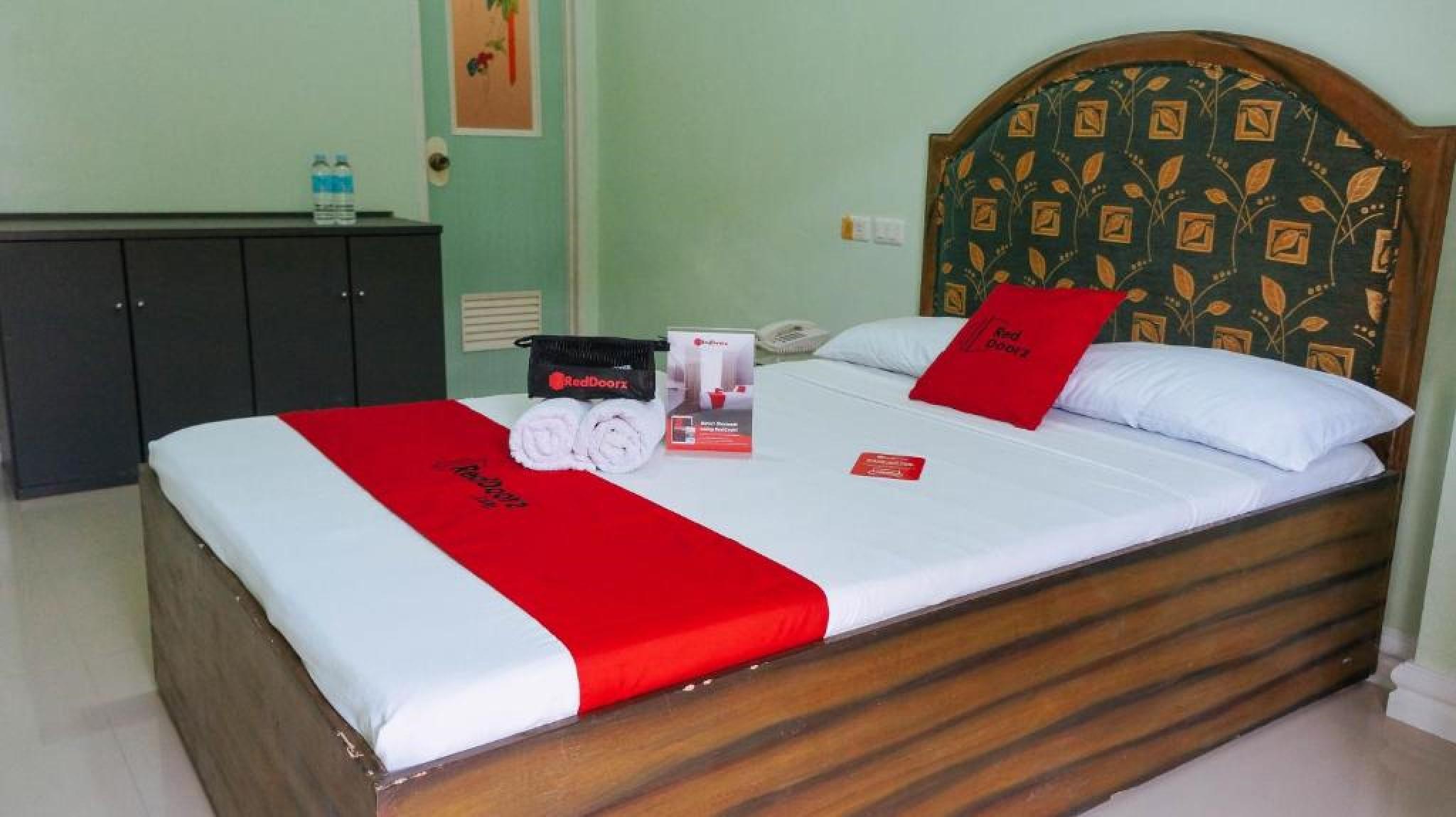 Reddoorz @ Bankal Lapulapu Hotel Exterior foto